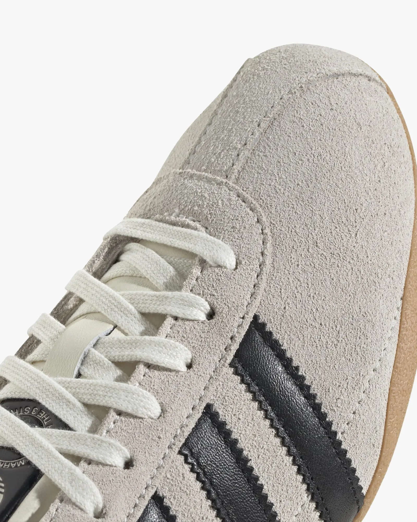 Adidas Womens Tokyo - Off White / Core Black / Gold Metallic