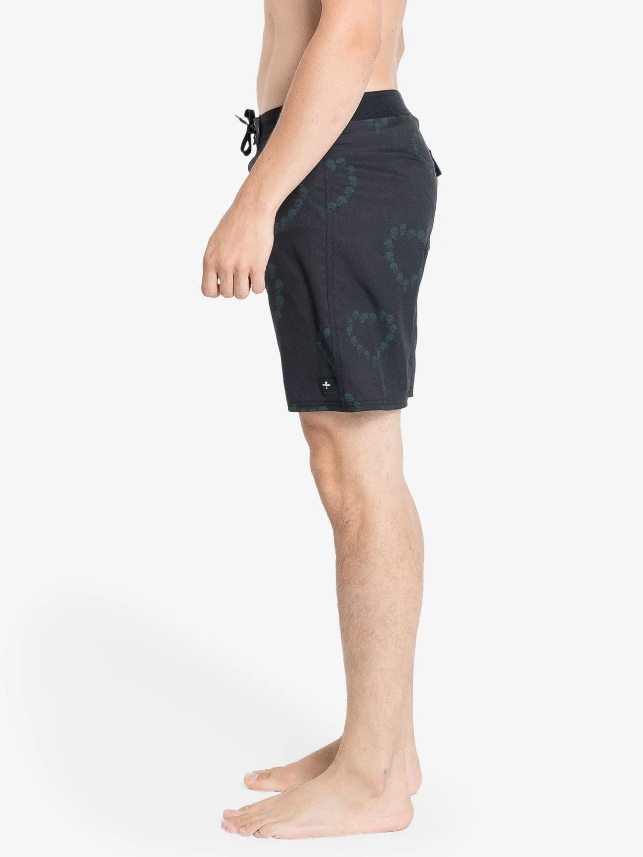 Controlled Damage Boardshort - Black