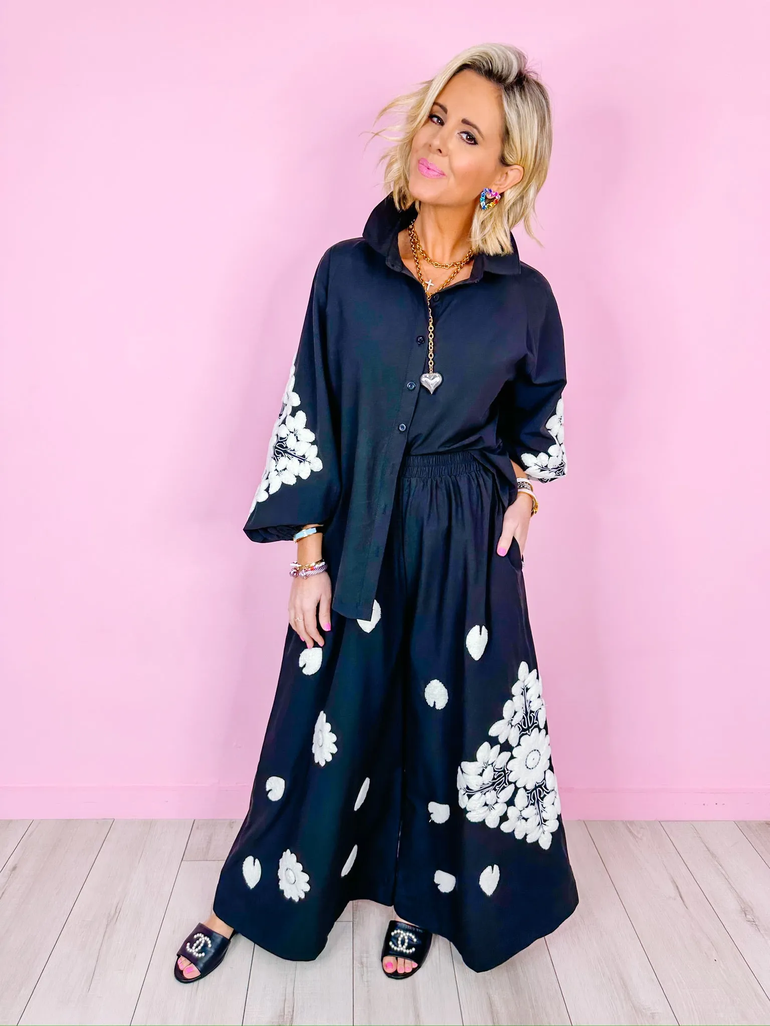 EMILIA EMBROIDERED FLORAL PANT SET - BLACK