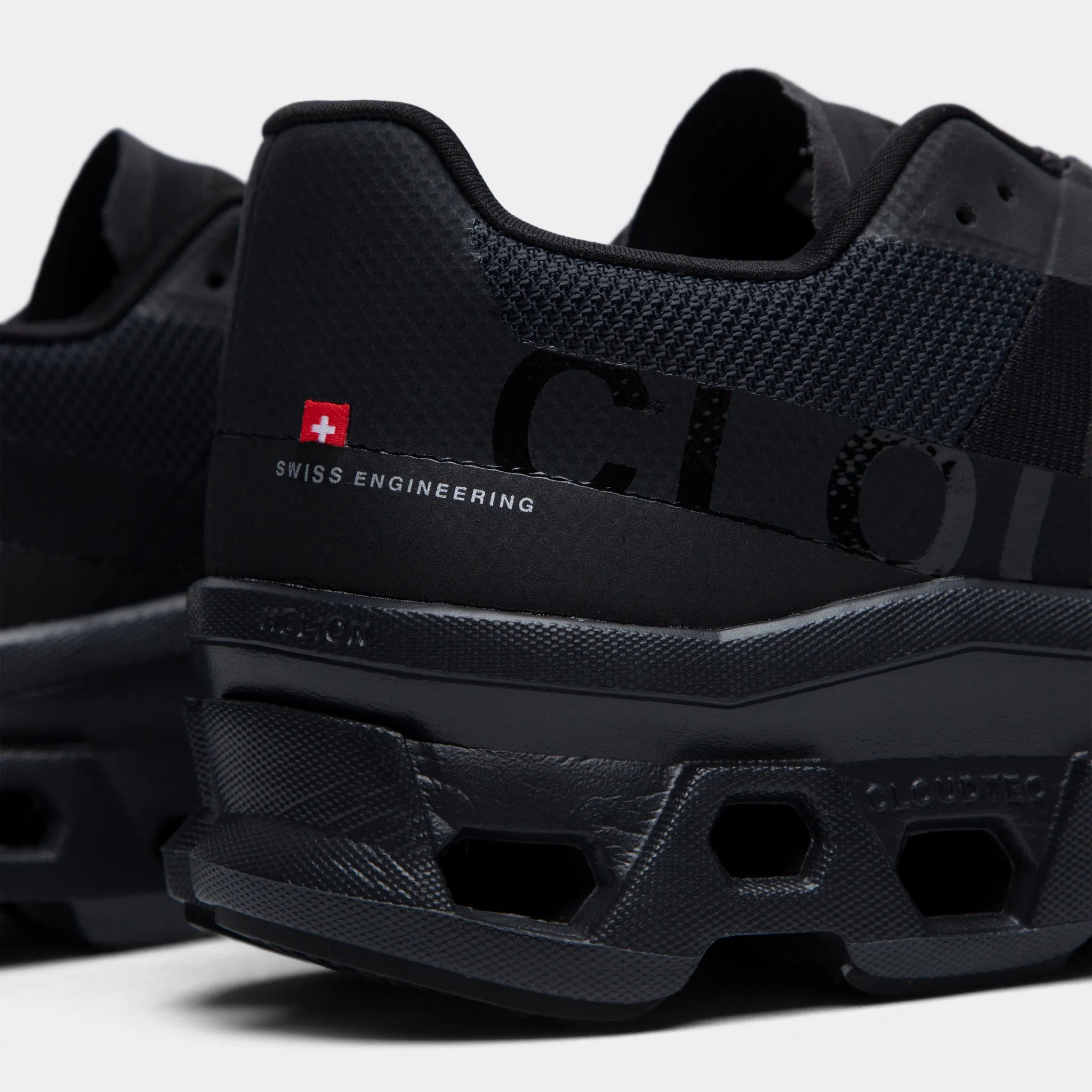 On Cloudmonster / All Black