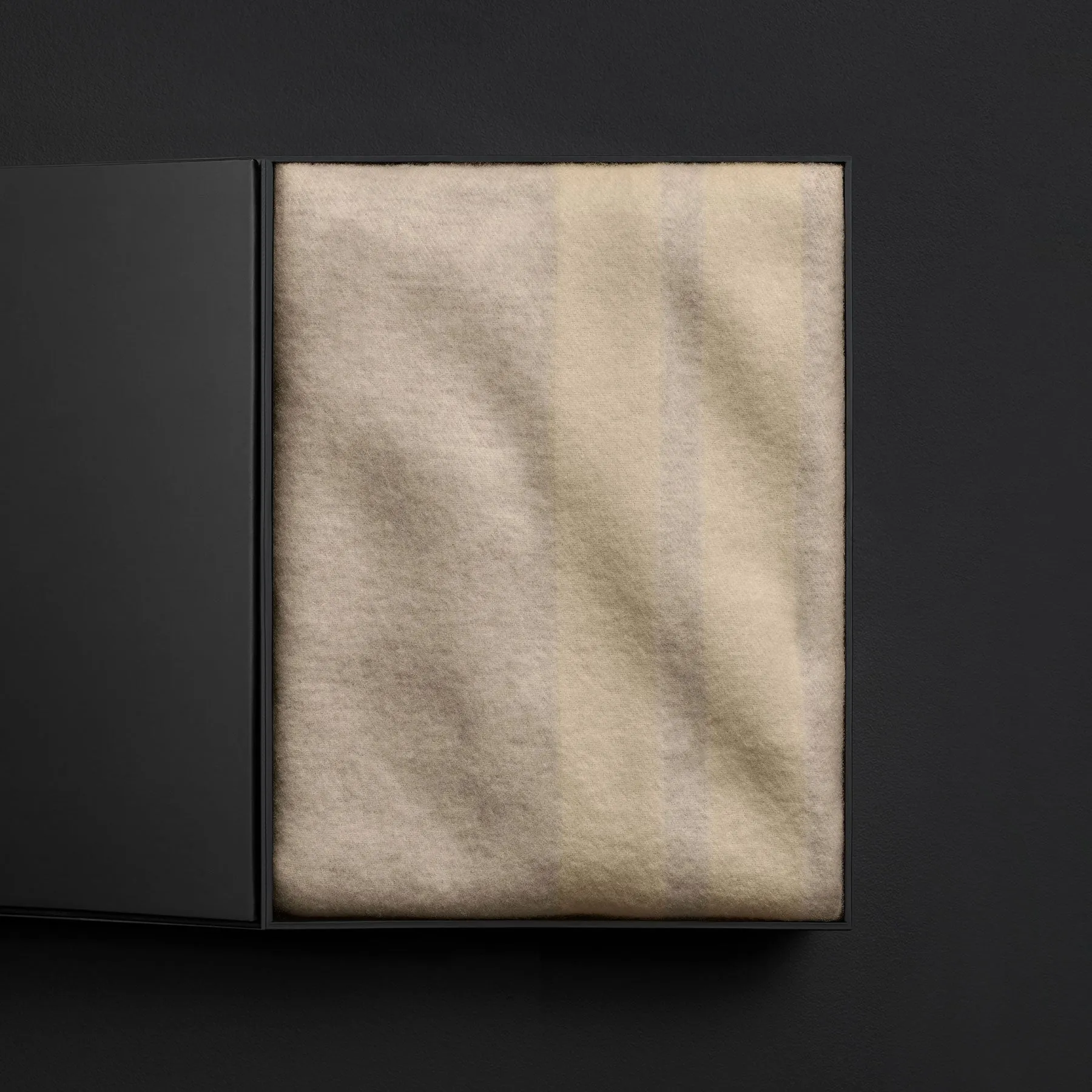 Sarti Stripe Soft Wool Blanket Gift Box - Ecru/Fog