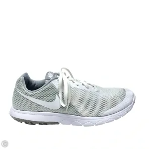 Shoes Athletic By Nike In Grey & White, Size: 10