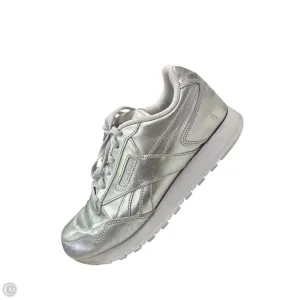 Shoes Athletic By Reebok In Silver, Size: 9