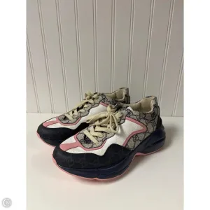 Shoes Luxury Designer By Gucci In Blue & Pink, Size: 7