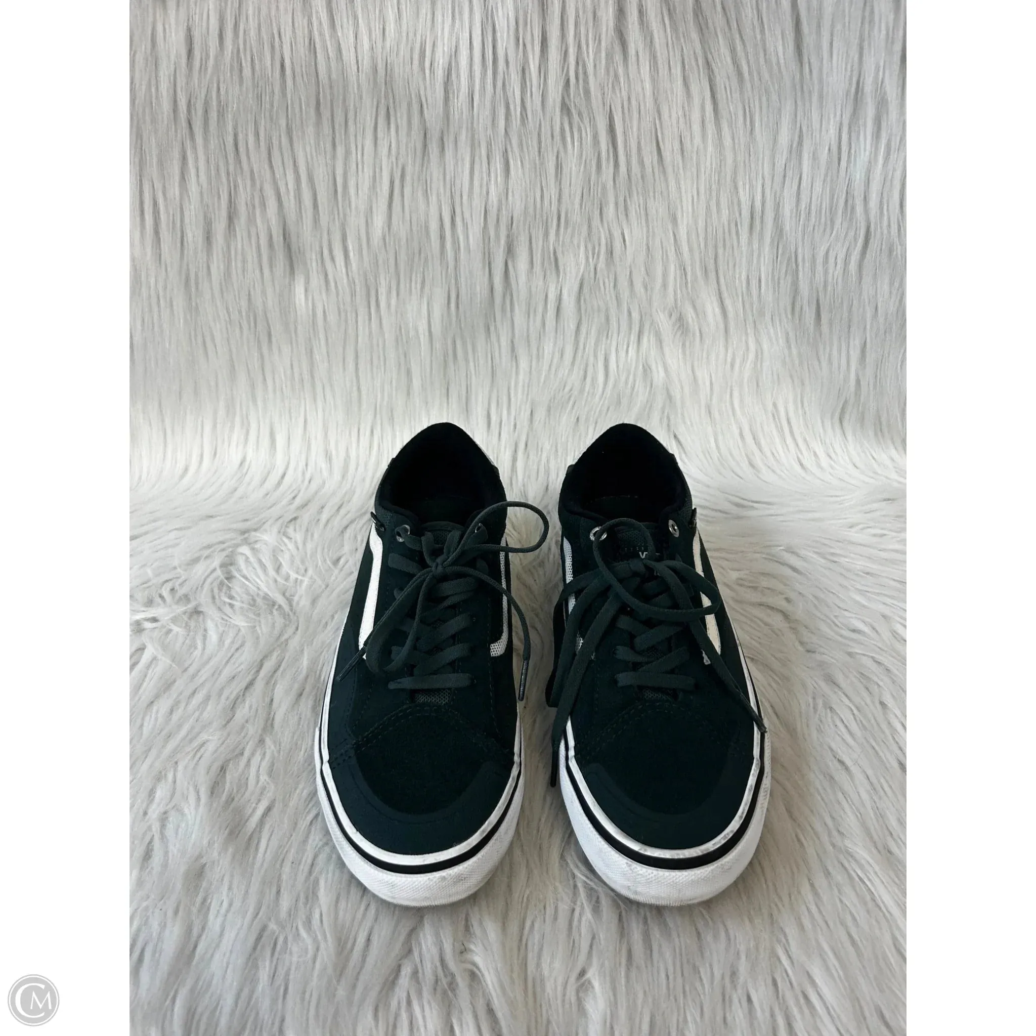 Shoes Sneakers By Vans In Green & White, Size: 8