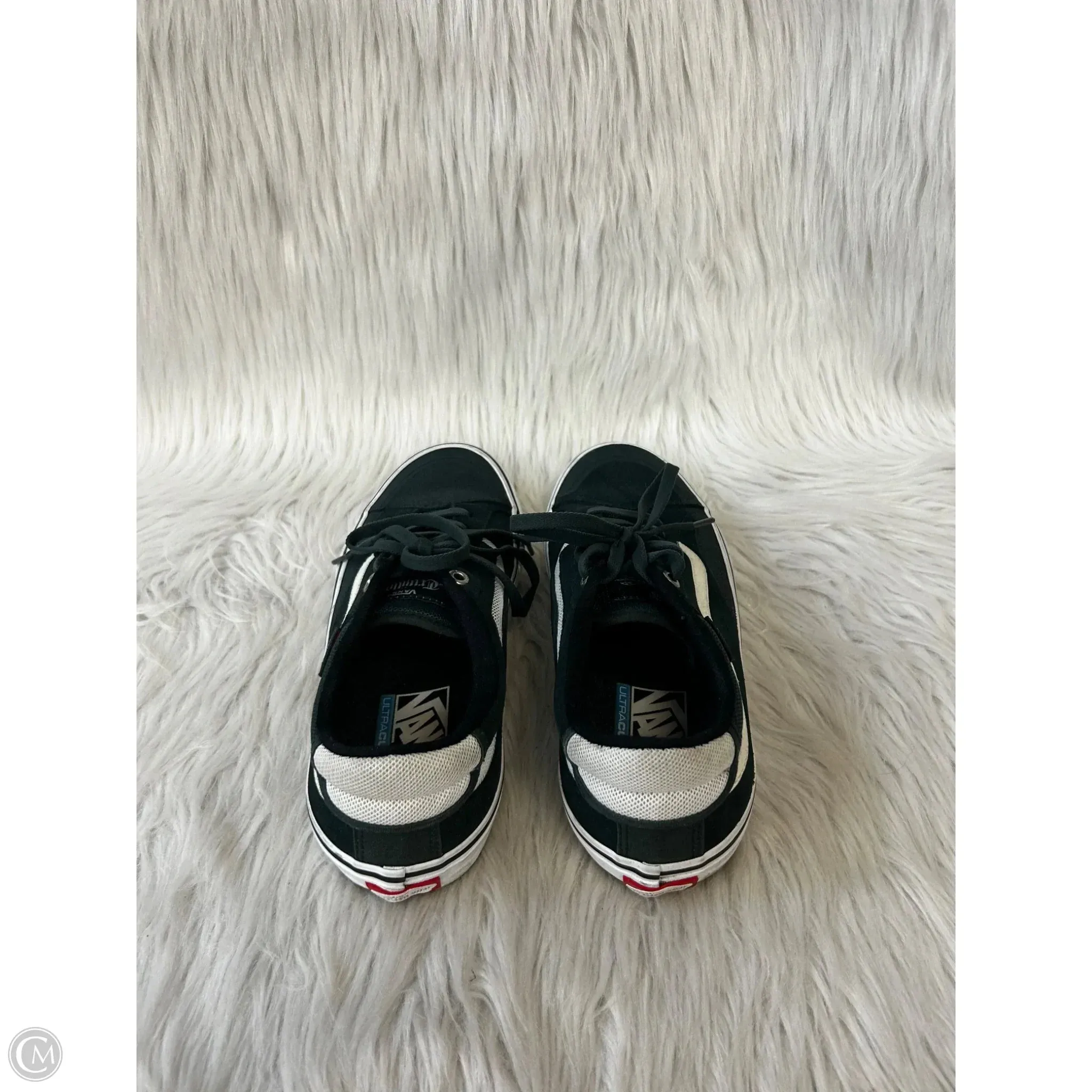Shoes Sneakers By Vans In Green & White, Size: 8