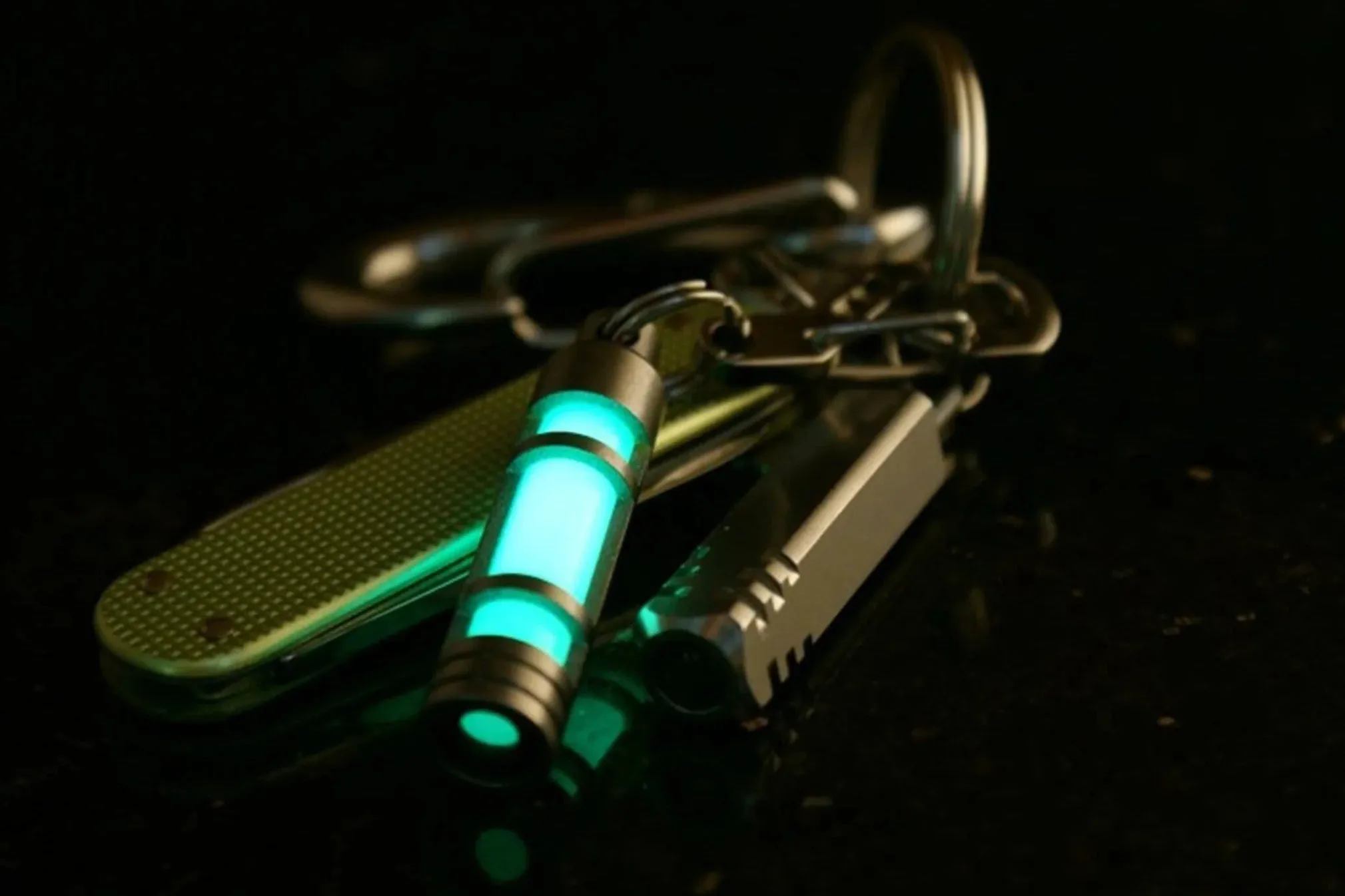 TEC-T3 Titanium Embrite™ Glow Fob