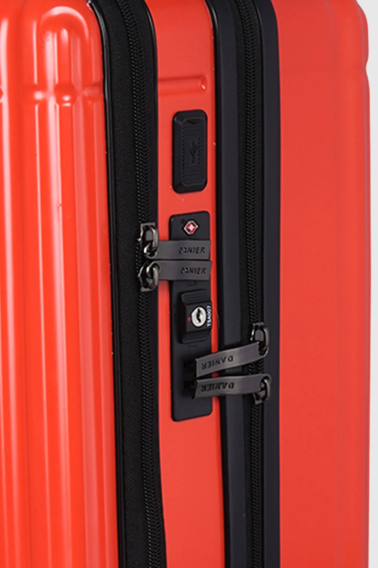 UPTOWN CARRY-ON LUGGAGE