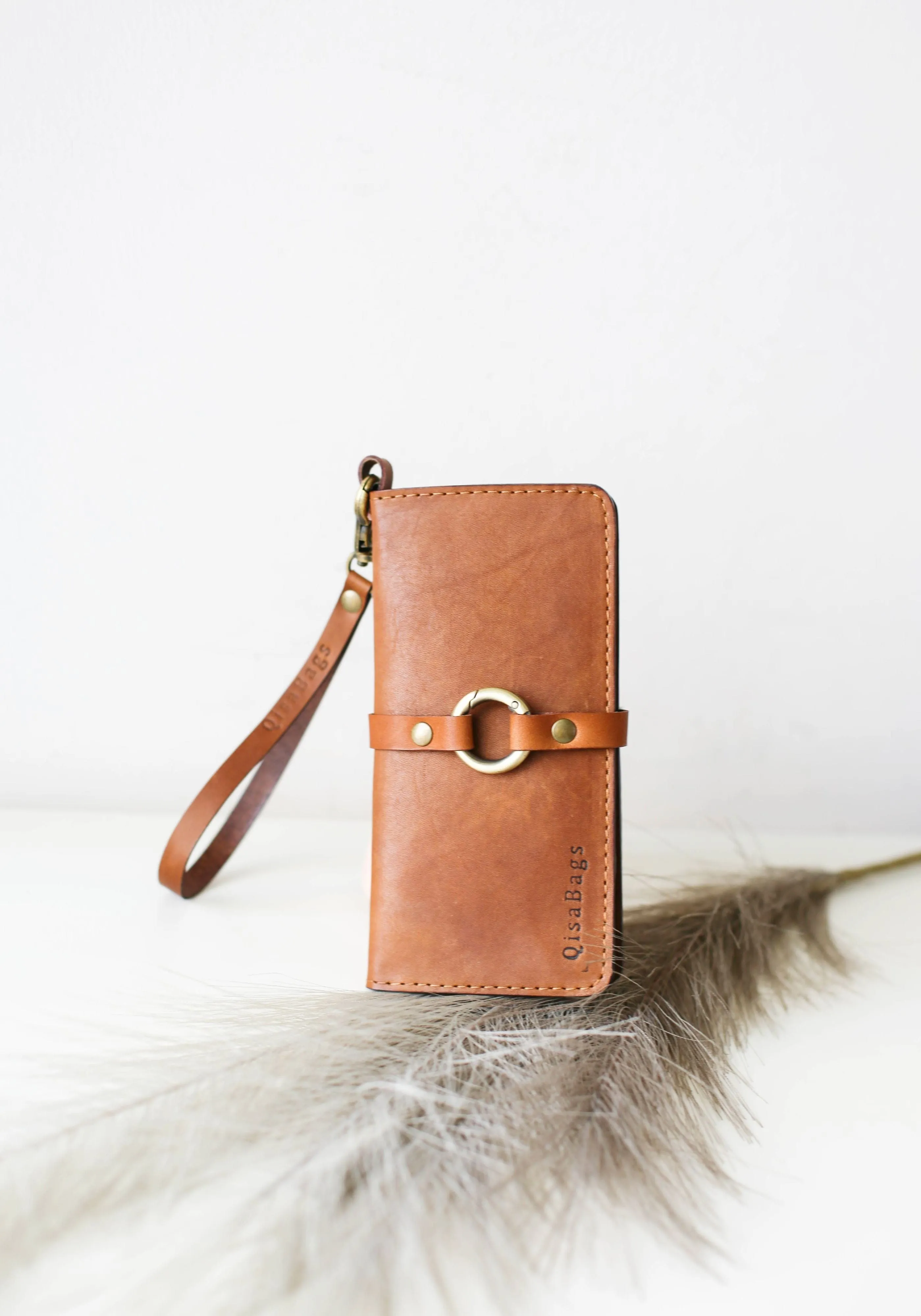 Women's Bifold Brown Leather Wallet - N01 - Ring Closure