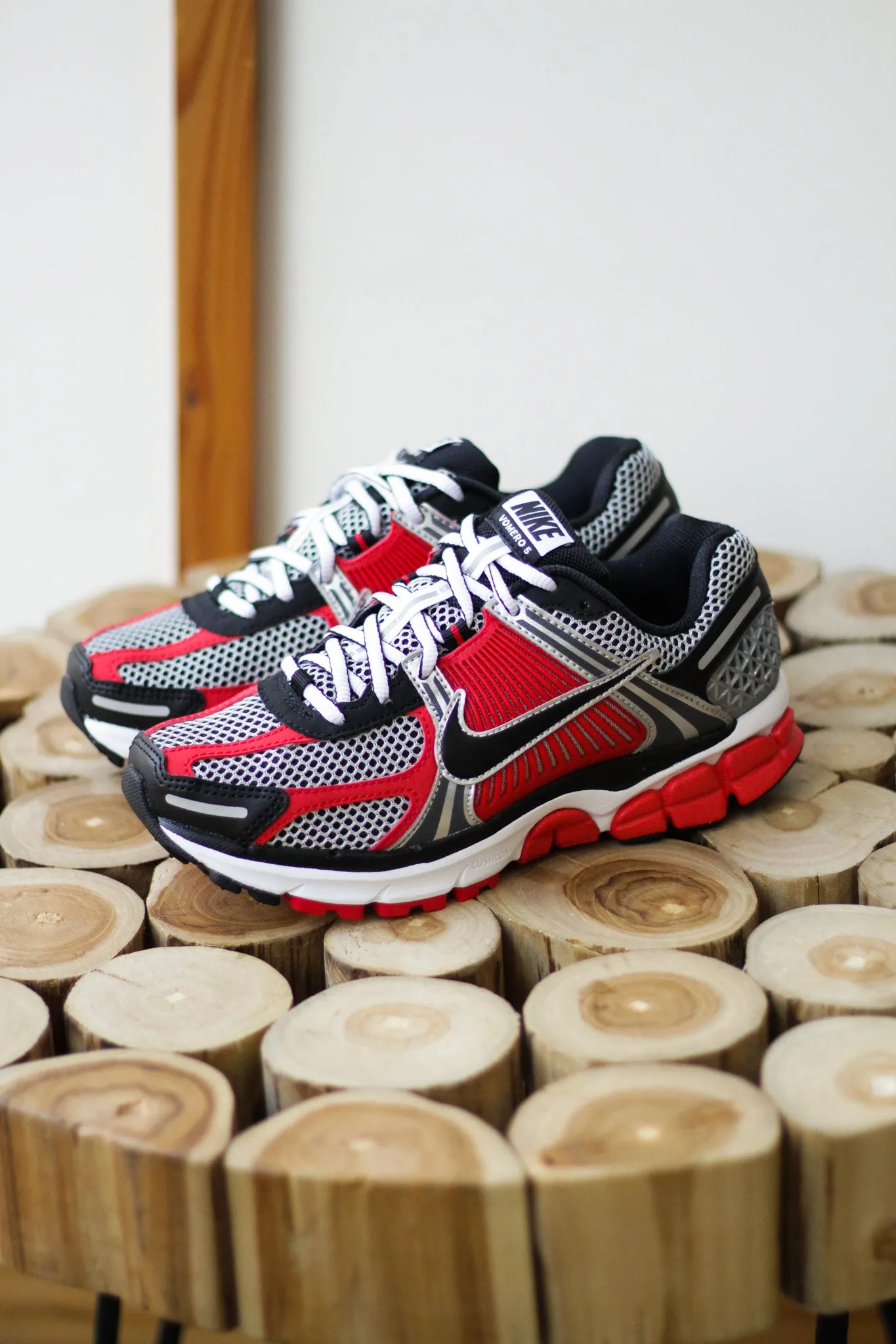 ZOOM VOMERO 5 UNIVERSITY RED